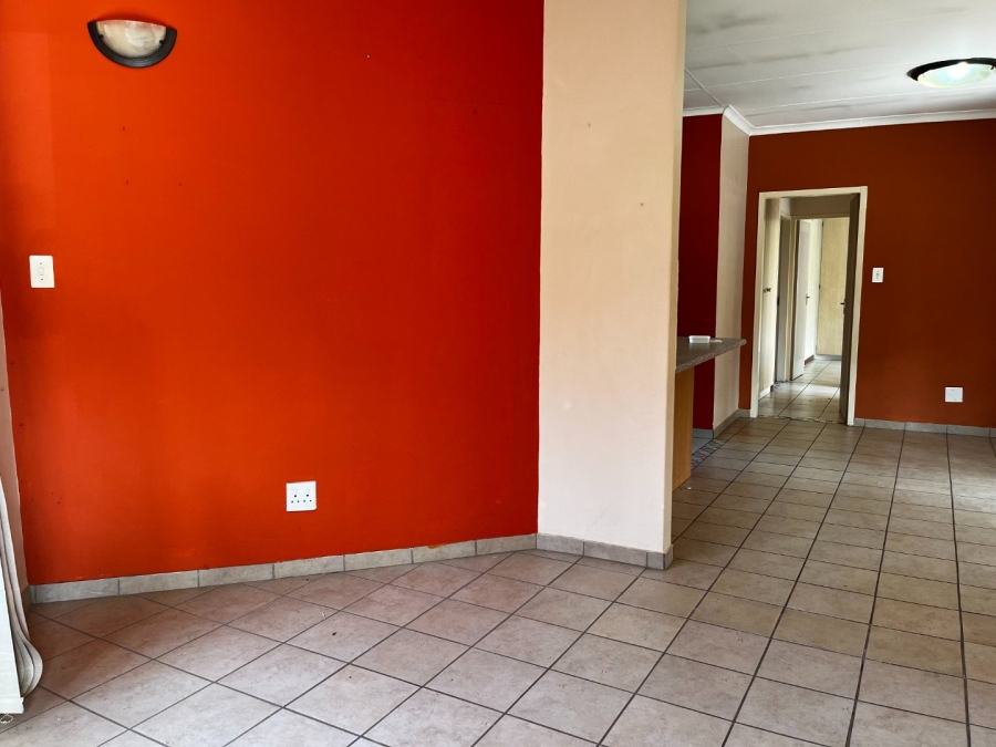 To Let 2 Bedroom Property for Rent in Melodie North West